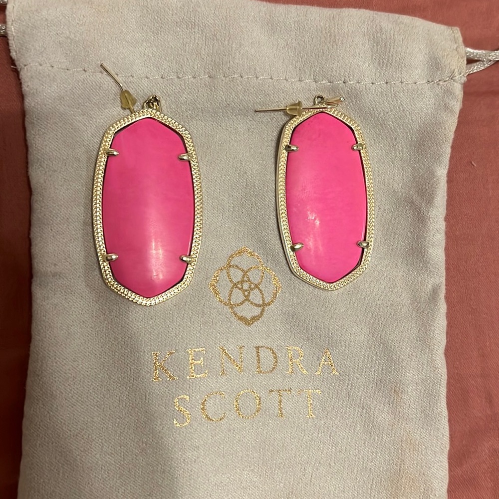 Kendra Scott Bright Pink Danielle Earrings
